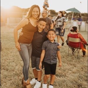 Meet your Posher, Alona